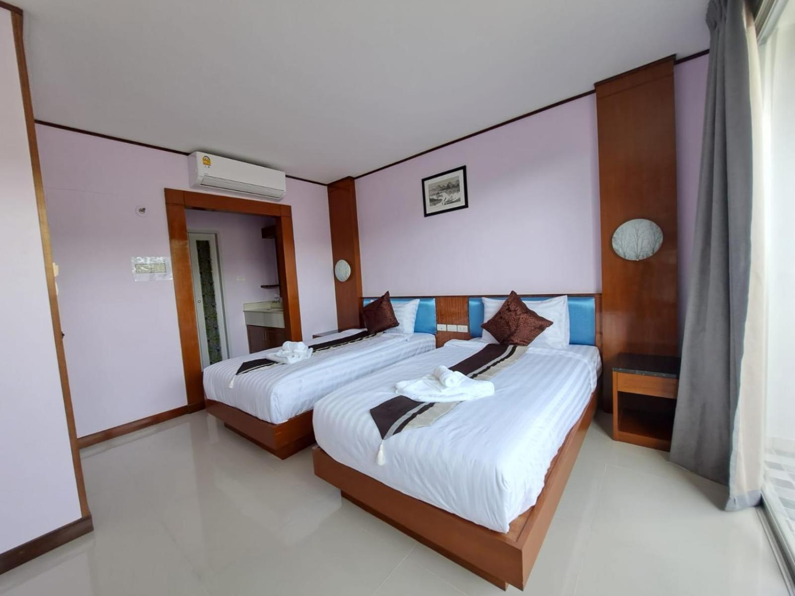 La Piccola Kata Hotel Bilik gambar
