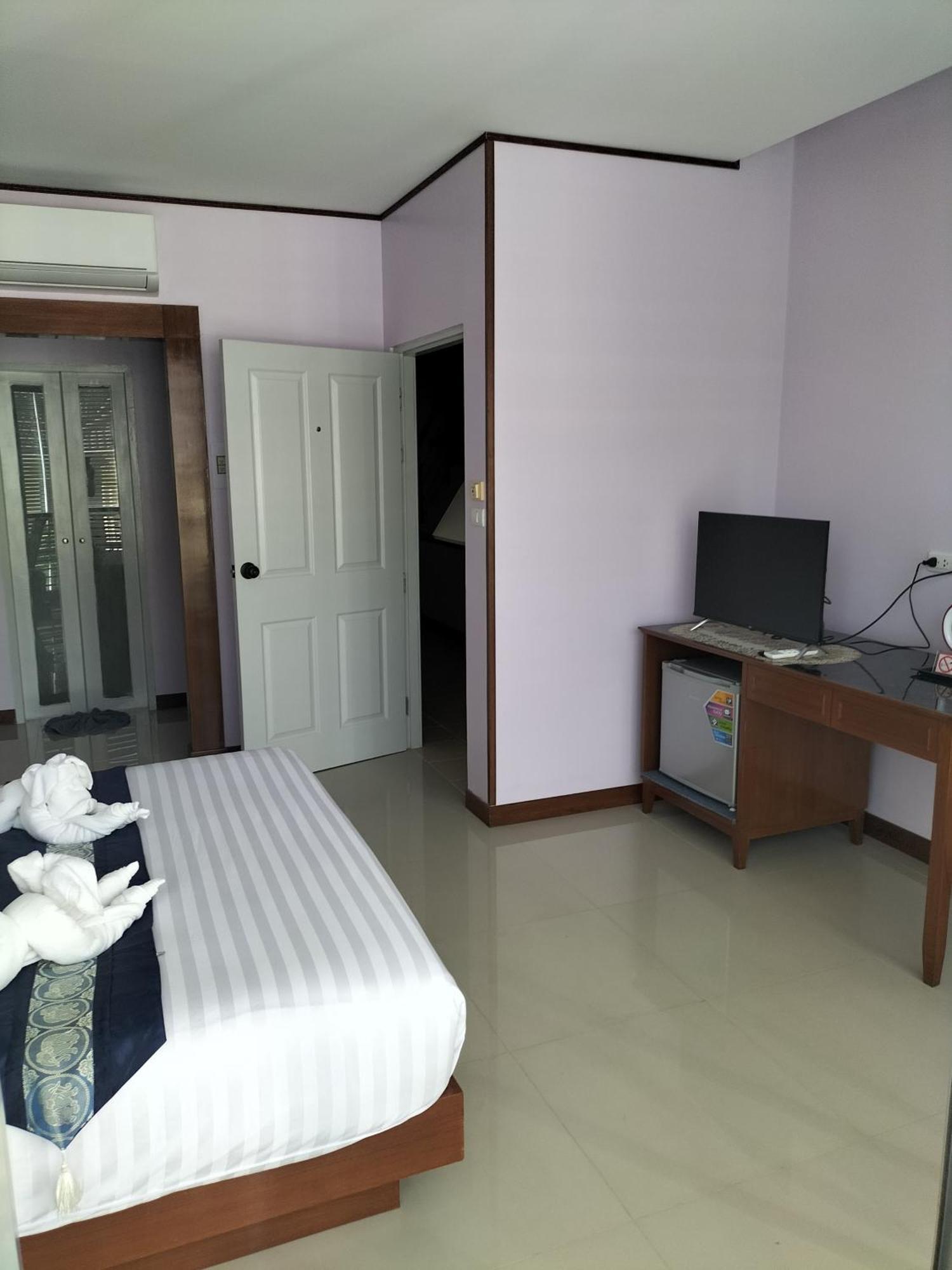 La Piccola Kata Hotel Bilik gambar