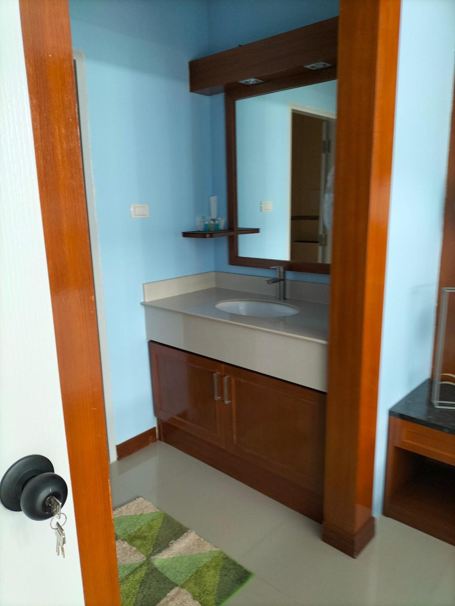 La Piccola Kata Hotel Bilik gambar