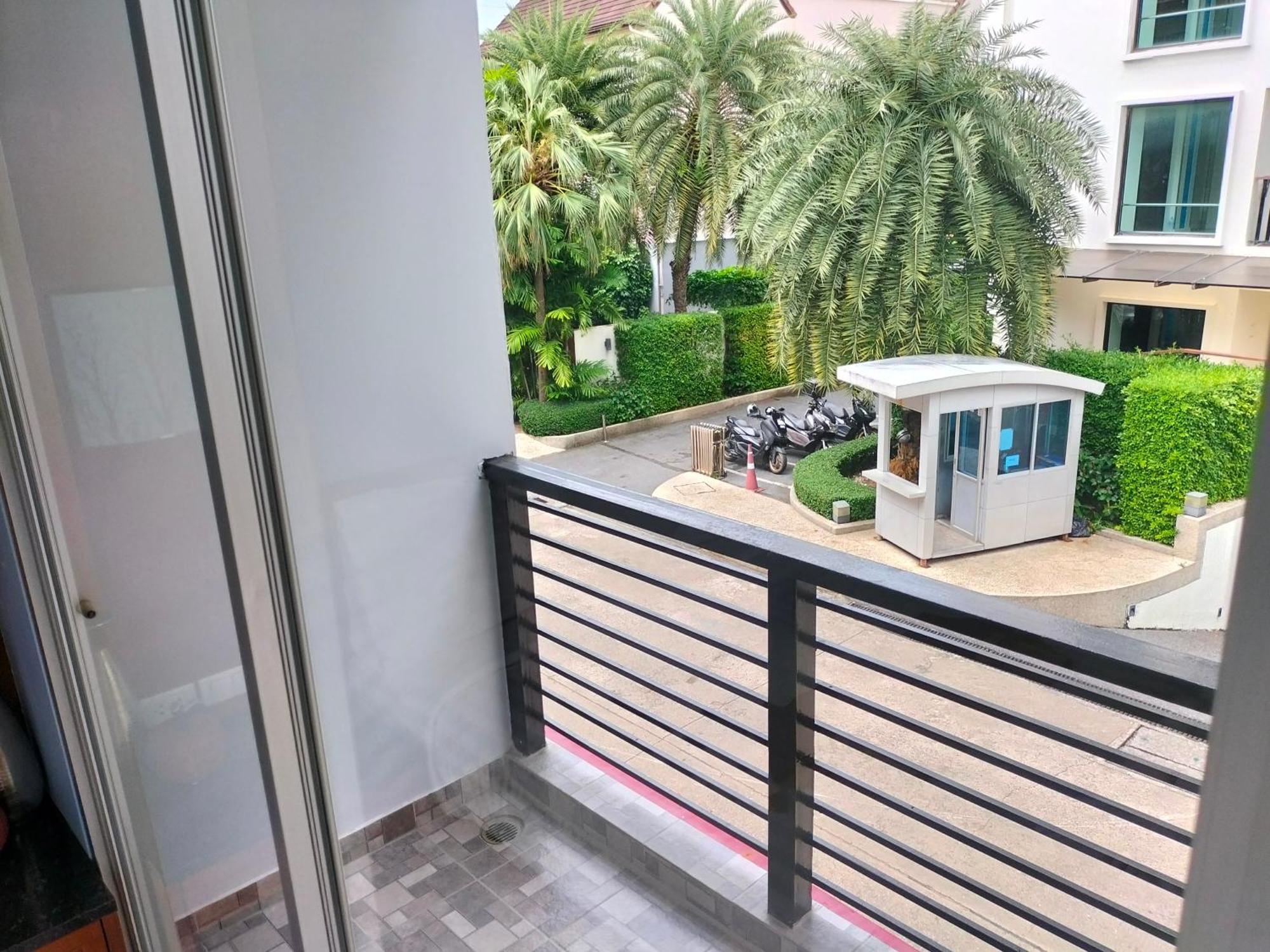 La Piccola Kata Hotel Bilik gambar