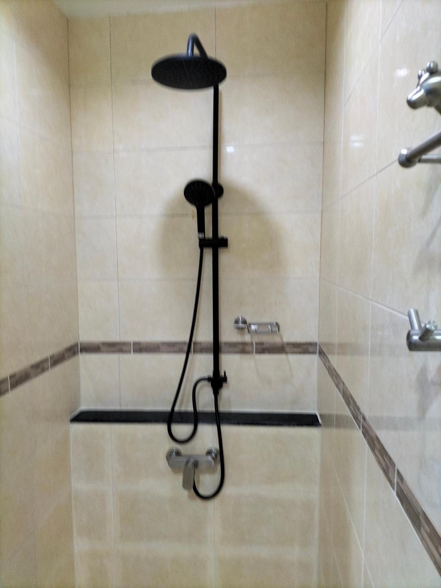 La Piccola Kata Hotel Bilik gambar